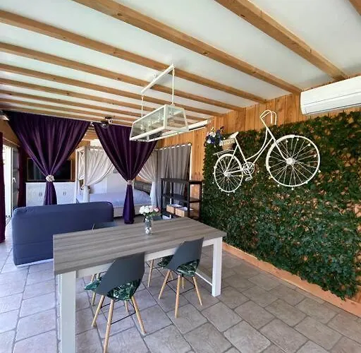 Koh Samui Siam Manahakhon & *